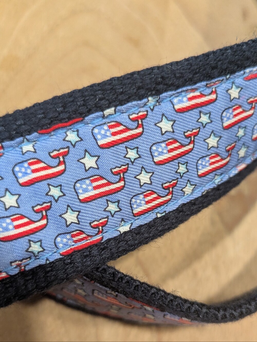 Vineyard Vines Patriotic Whale Club Silk Leather Blue & Red Belt Size 44